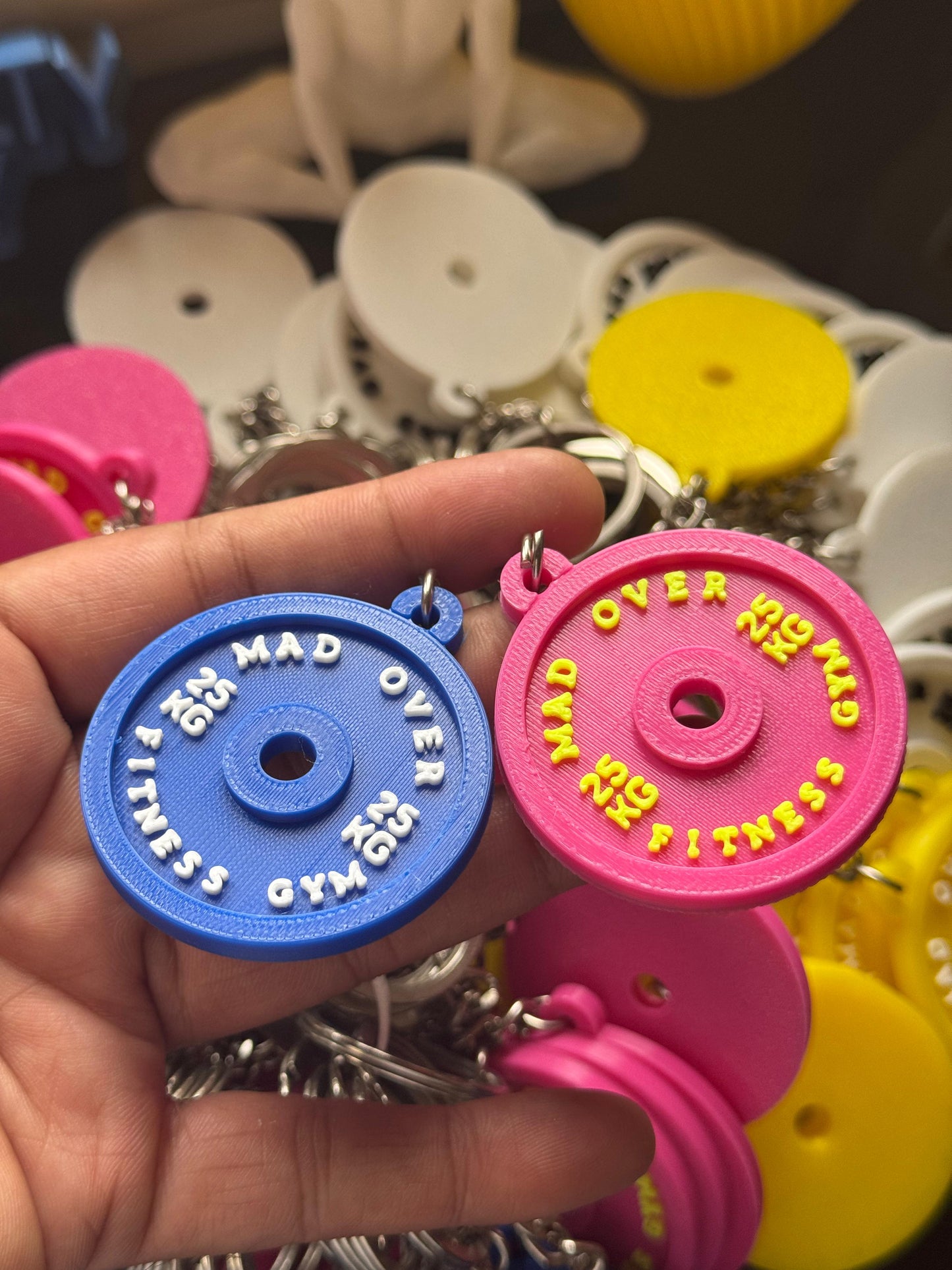 Custom Gym Plate Keychain β Your Words, Your Style