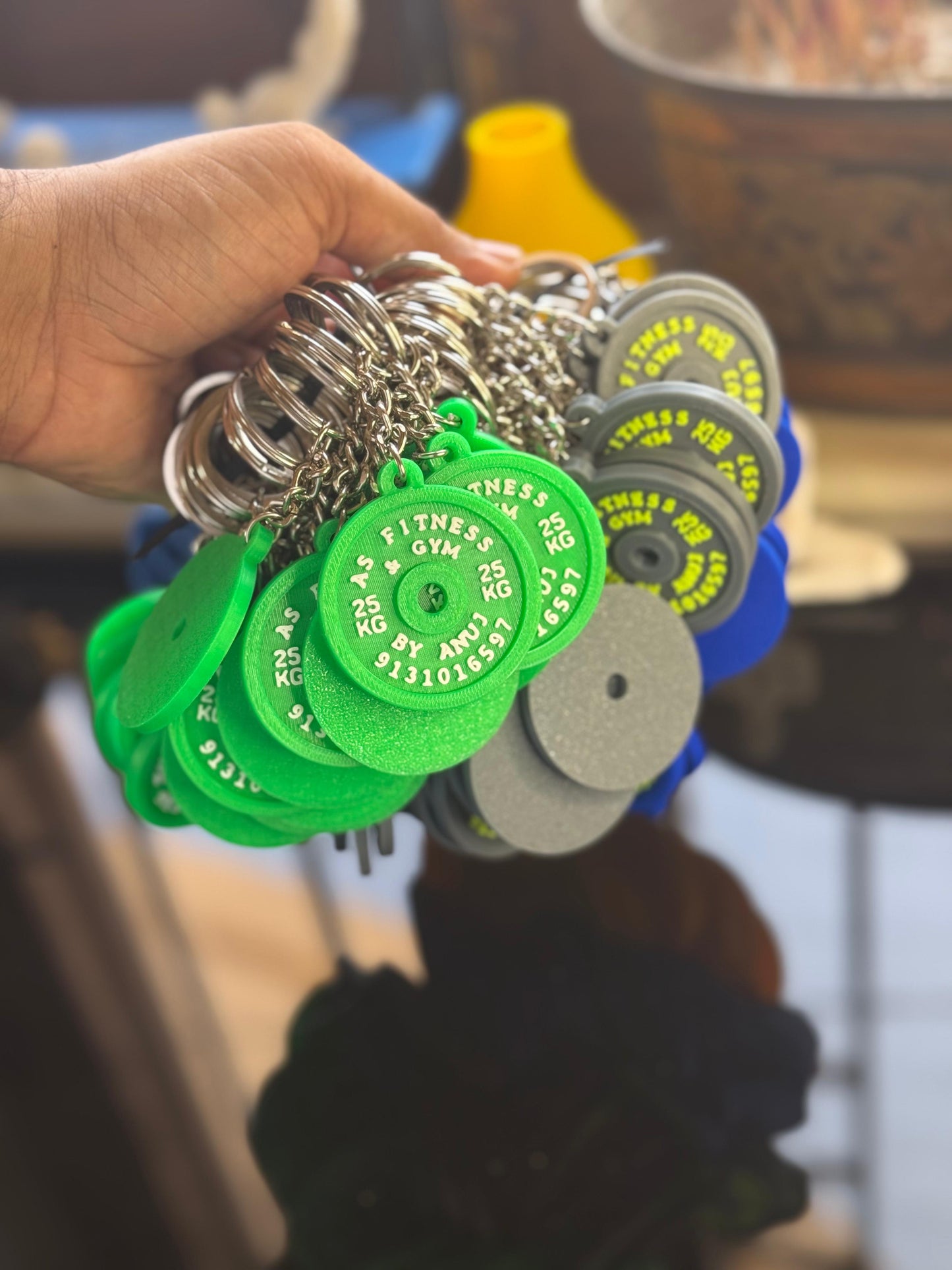 Custom Gym Plate Keychain β Your Words, Your Style