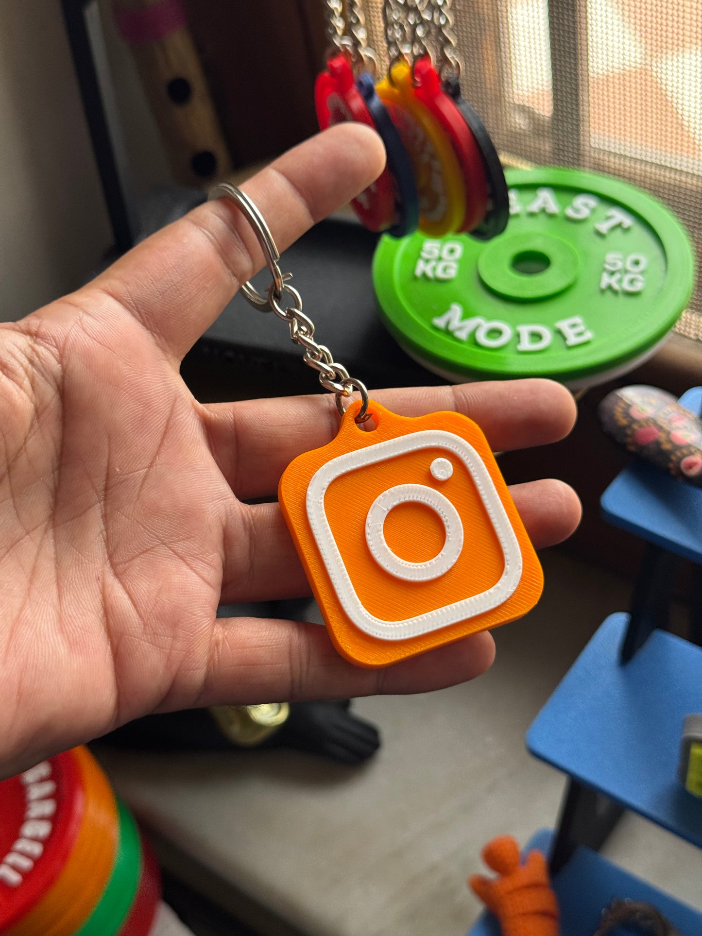 SMART NFC Instagram Keychain | Tap to Share Your Profile | 9 Colours