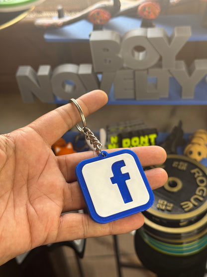 SMART NFC Facebook Keychain – Tap to Share Your Facebook