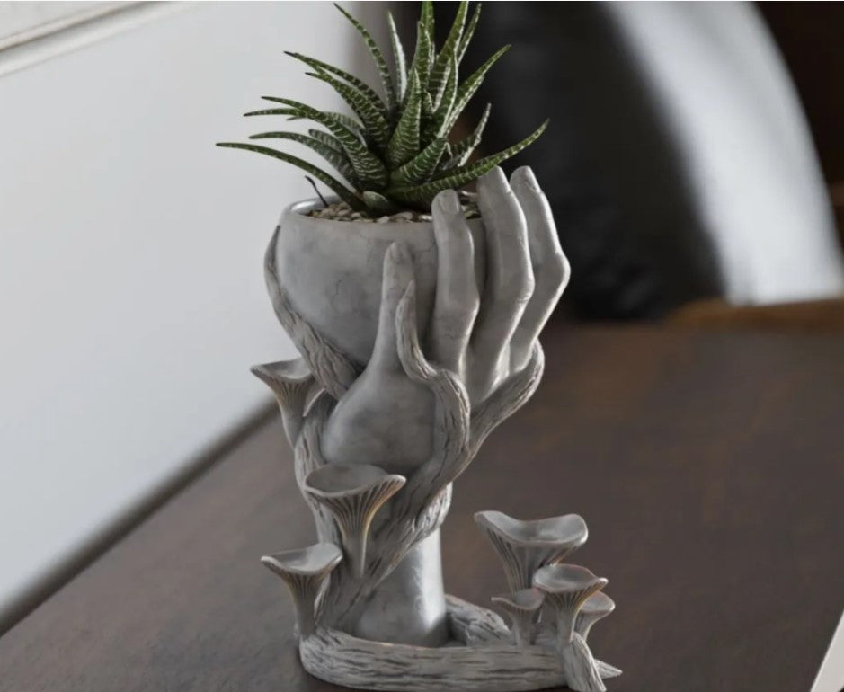 Mushroom Hand Vase – Medium (20 cm Height)