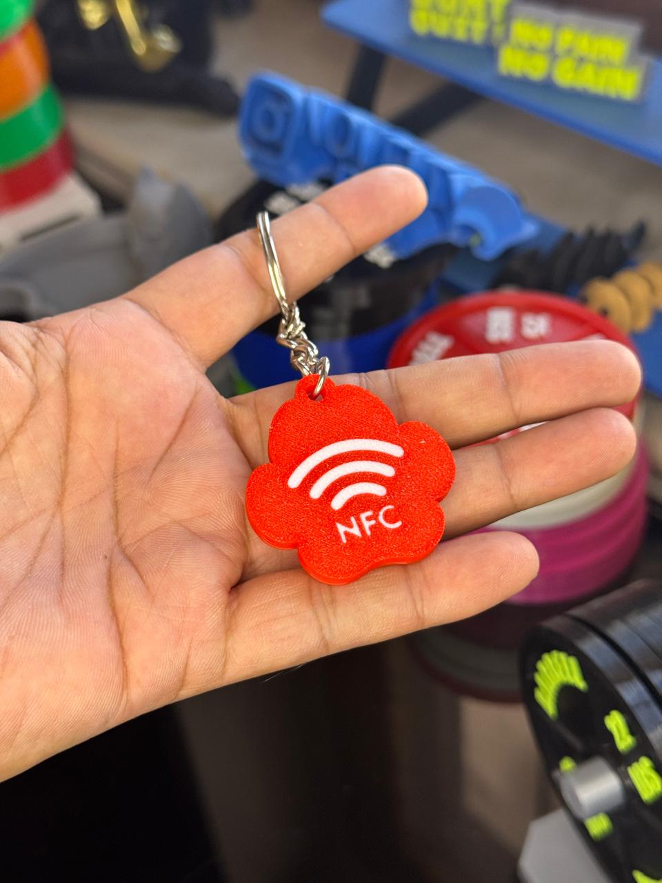 Dog Paw NFC Keychain – Tap to Share Your Contact or Social Links