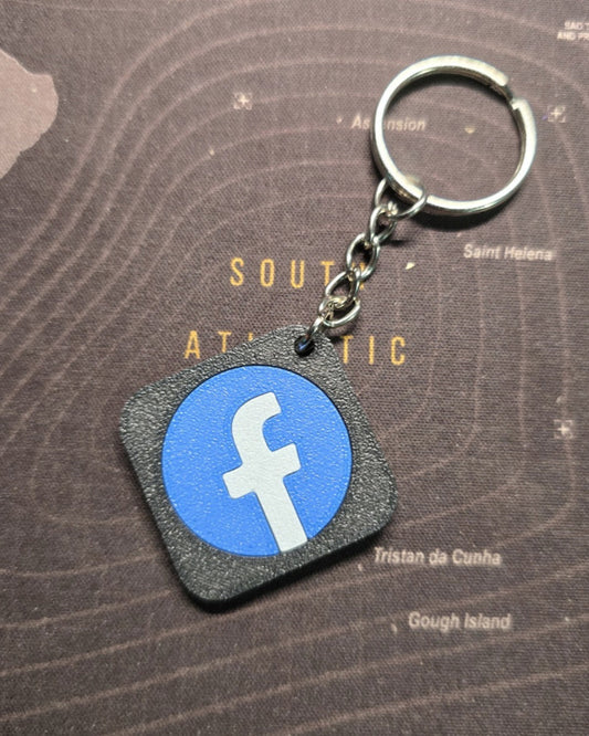 SMART NFC Facebook Keychain – Tap to Share Your Facebook