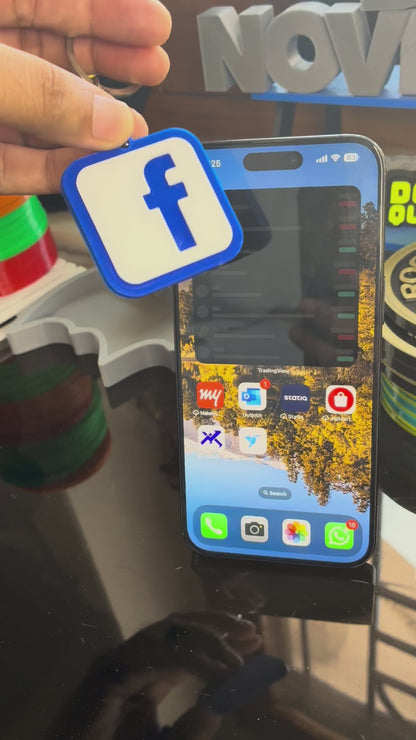 SMART NFC Facebook Keychain – Tap to Share Your Facebook